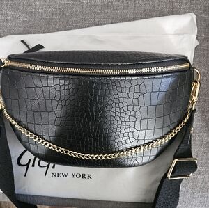 GiGi New York Black Croc-Embossed Crossbody with Gold Chain
